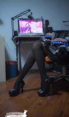 潜行追击